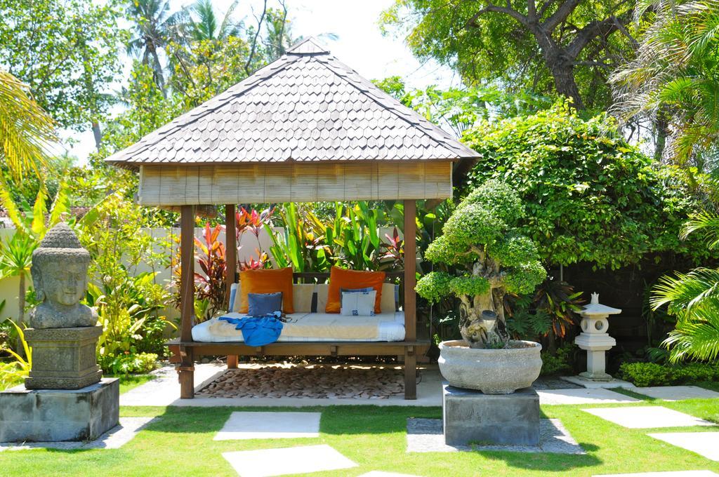 Frangipani Beach Hotel Lovina Exterior foto