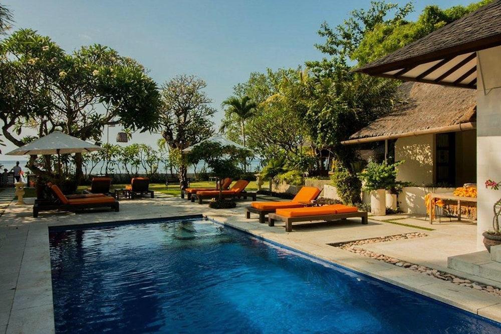 Frangipani Beach Hotel Lovina Exterior foto