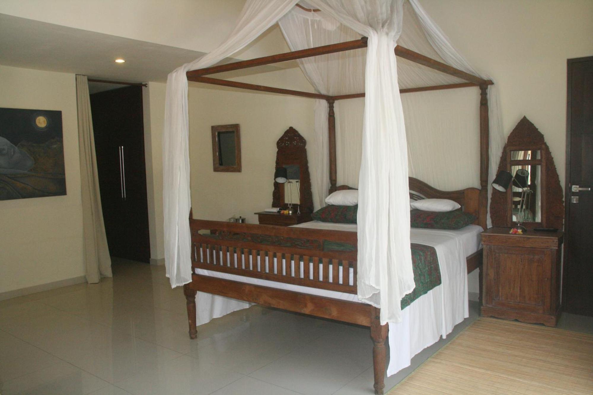 Frangipani Beach Hotel Lovina Habitación foto