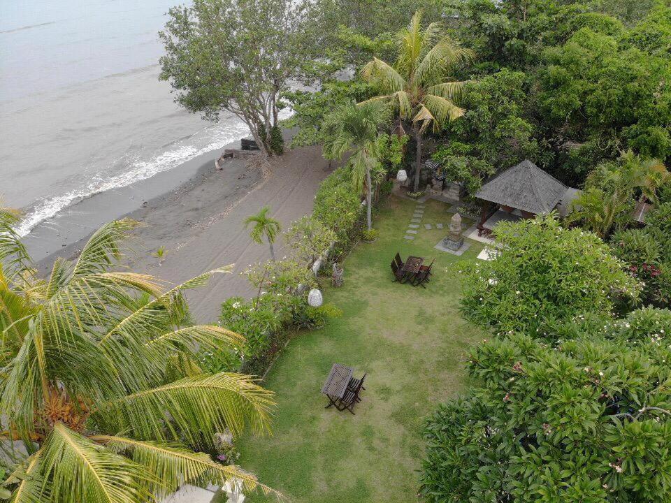 Frangipani Beach Hotel Lovina Exterior foto